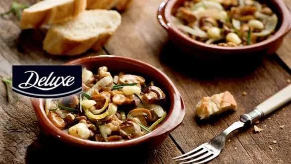 Pieczony ser brie z pieczarkami