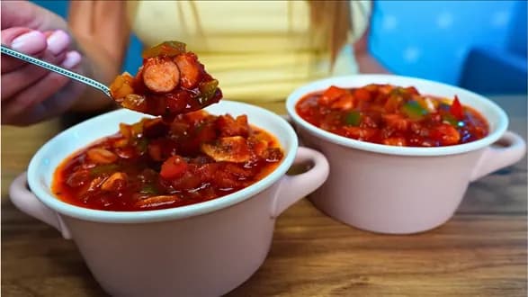 Leczo z frankfurterkami