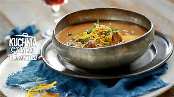 Duszone udka z indyka na winie