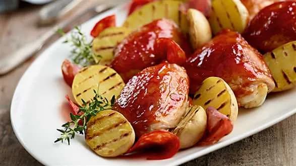 Kurczak w prostym sosie barbecue
