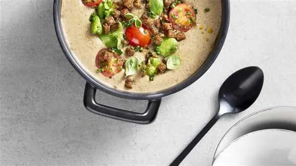 Zupa z topinamburu z sałatką