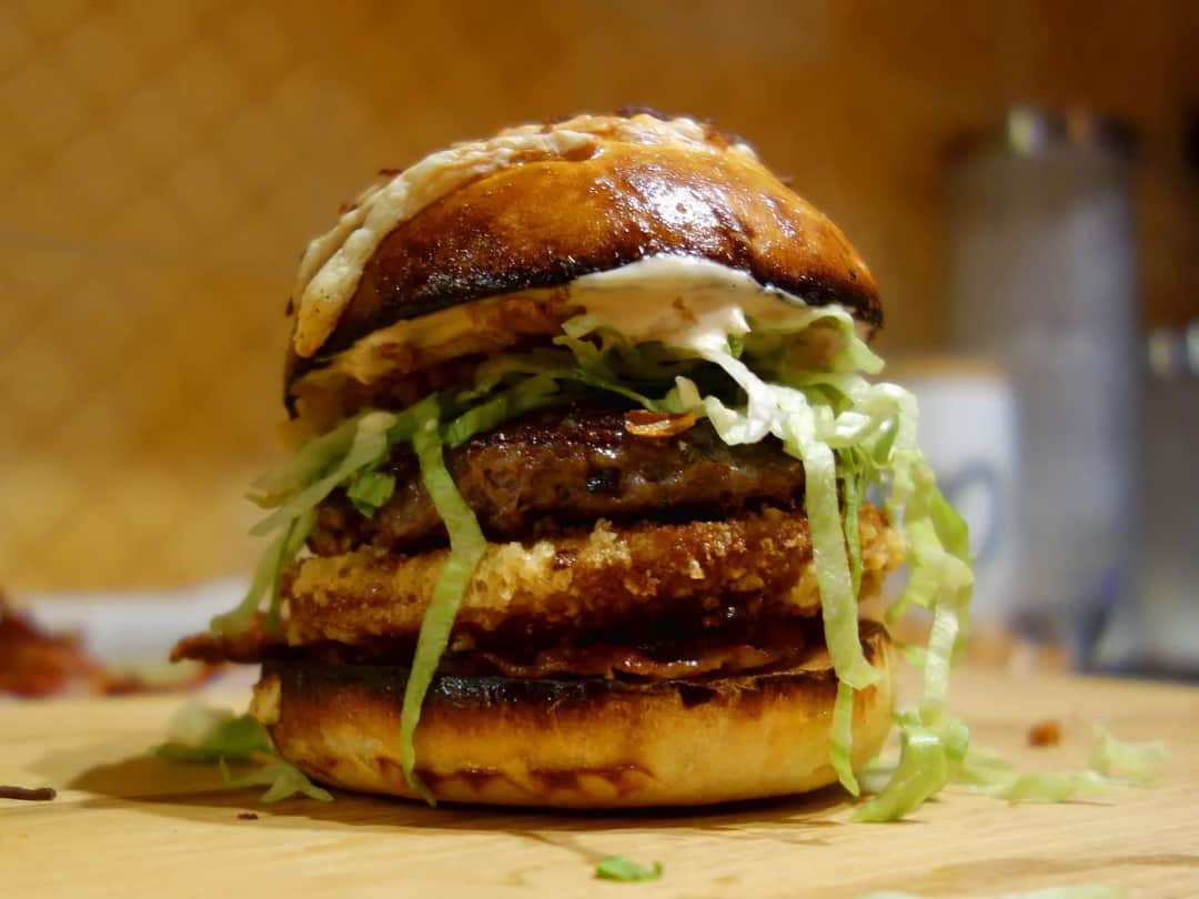 Jak zrobić burgera jak z McDonald's w domu – prosty przepis i sekrety smaku