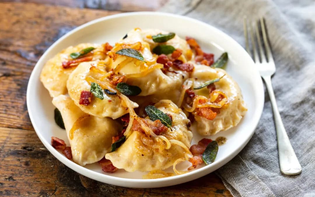 Ile czasu gotować mrożone pierogi? Sprawdź najlepsze metody i porady